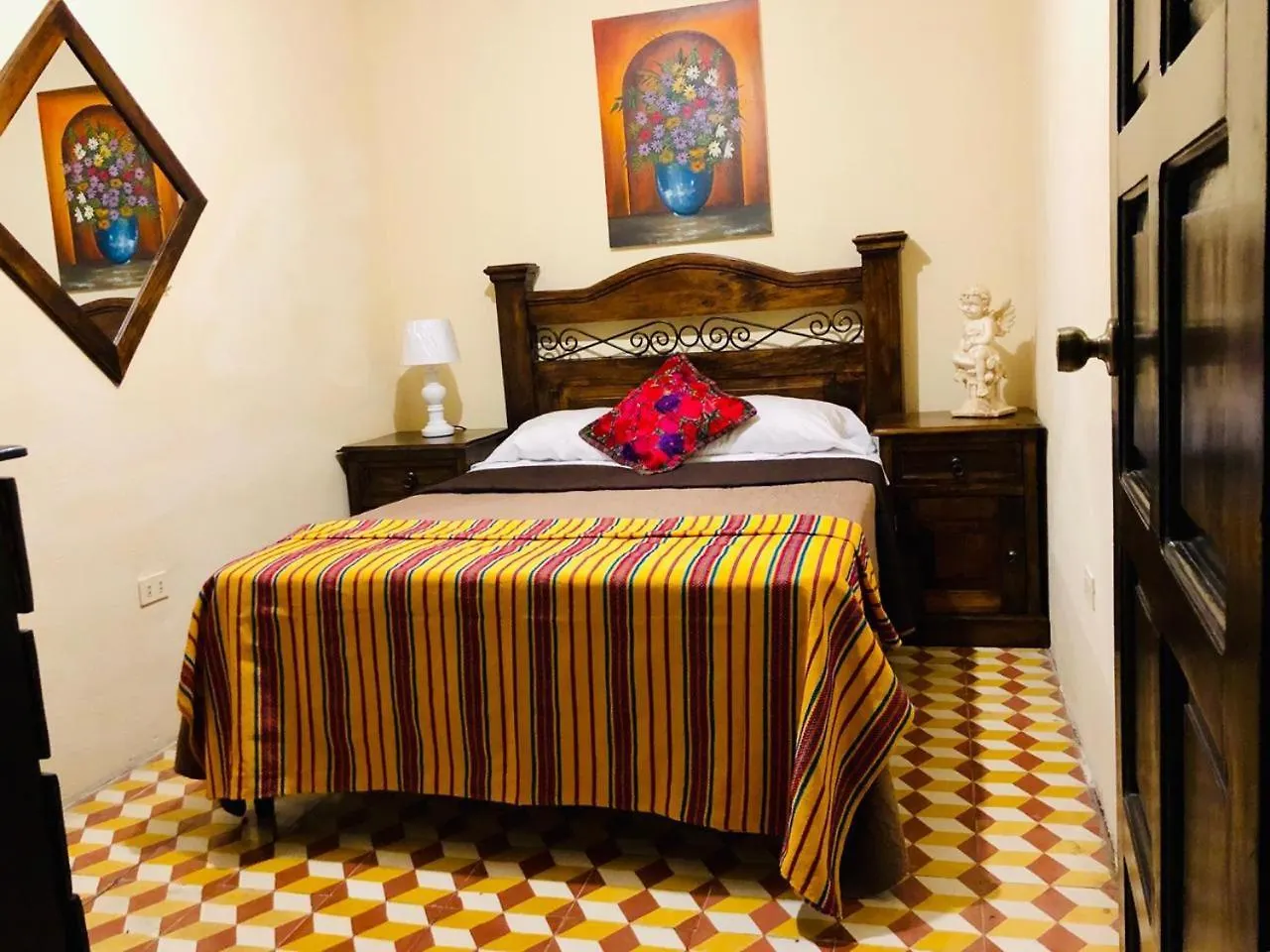 Los Angeles De La Alameda, Hostel Antigua Guest house